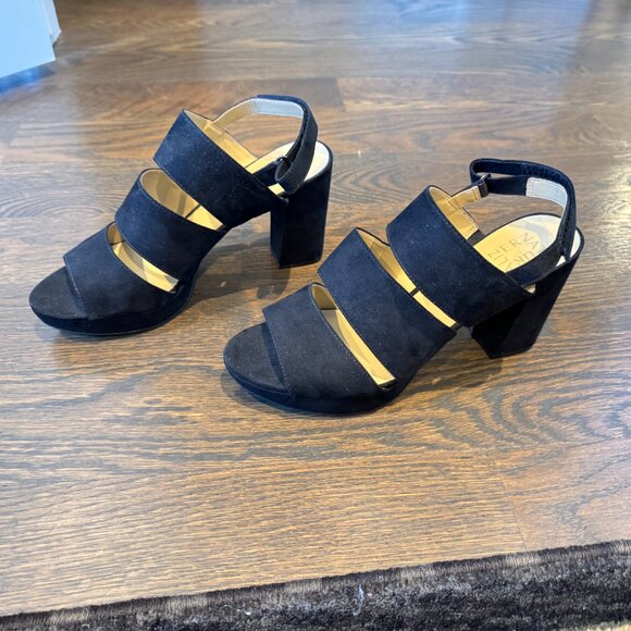 Naturalizer Freema Black Platform Sandal - Picture 2 of 7